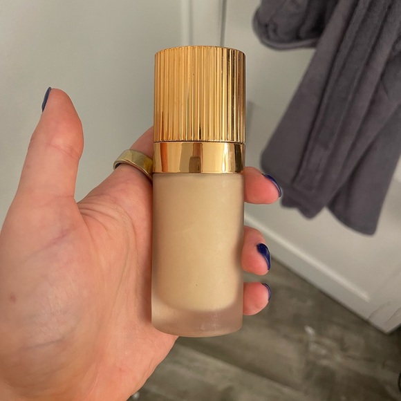 Charlotte Tilbury Airbrush Flawless Foundation with N2 - Picture 3 of 5